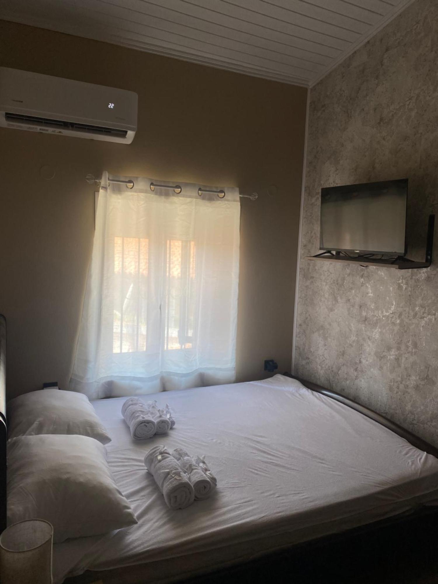 Little Village House Valanio Ngoại thất bức ảnh